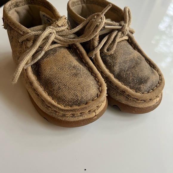 Twisted X - Picture 2 of 7